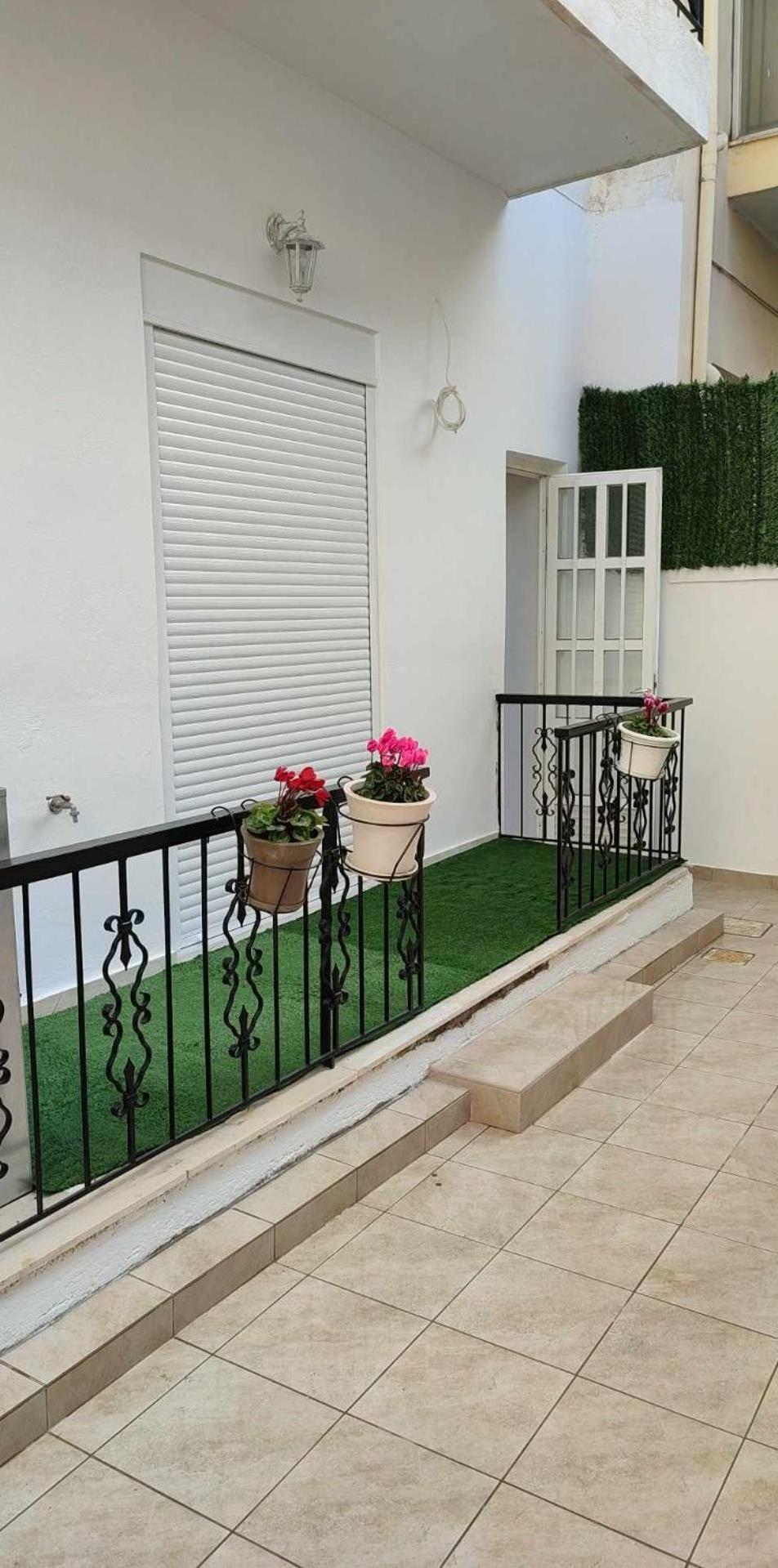 Elegant & Modern Apartment Near To Athens Riviera Piraeus Exterior photo