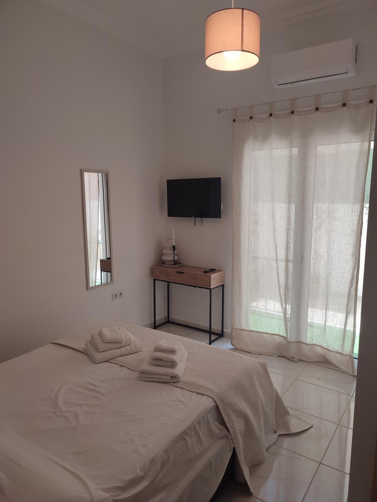 Elegant & Modern Apartment Near To Athens Riviera Piraeus Exterior photo